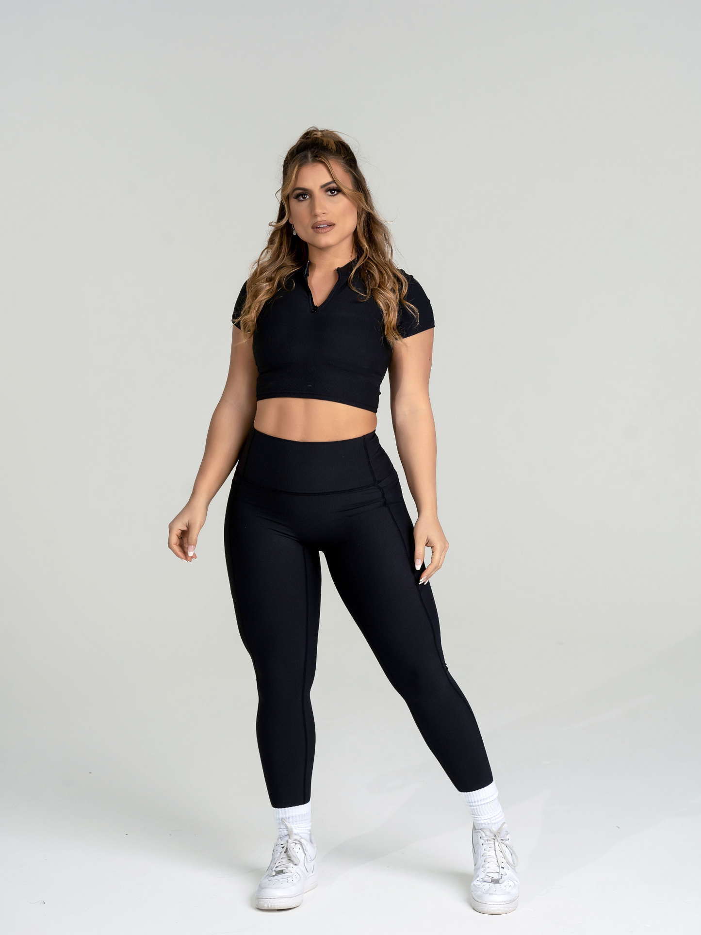 Black ribbed leggings