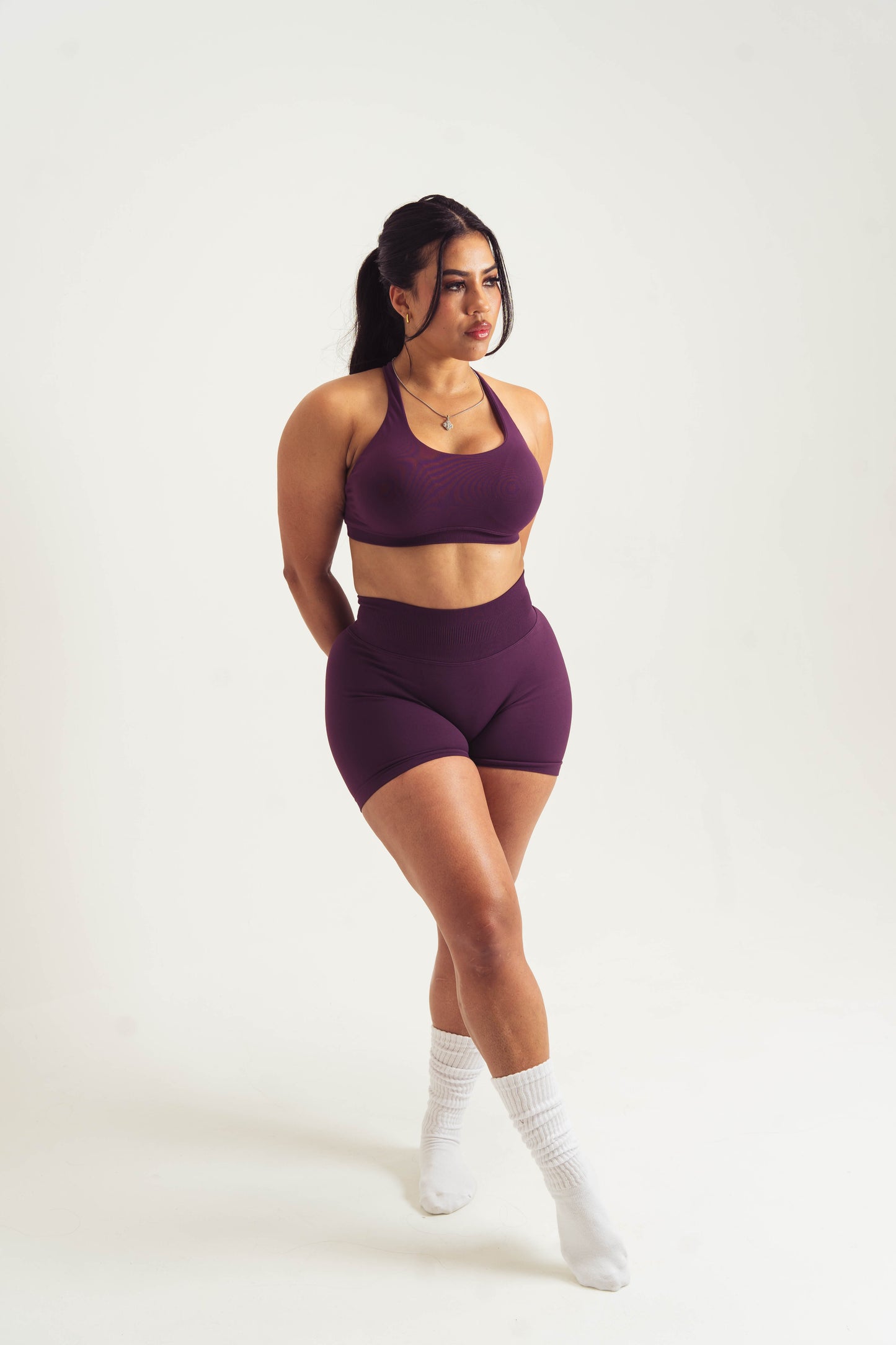 Enhance Seamless Scruch Shorts Plum